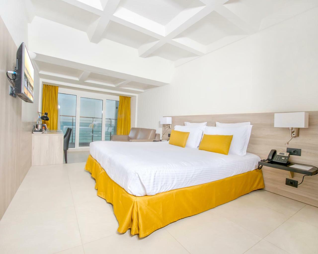 Lagon 2 Hotel Dakar